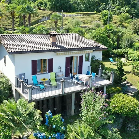 Casa Buehler Holiday home Caviano